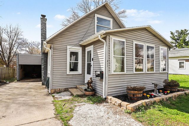 811 9th Street, Three Rivers City, MI 49093
