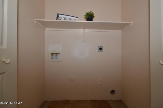 5784 W Treasure Point Place, Tucson, AZ 85713