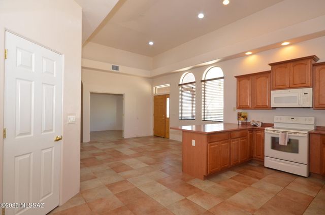5784 W Treasure Point Place, Tucson, AZ 85713