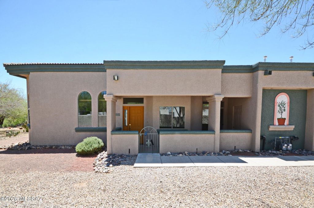 5784 W Treasure Point Place, Tucson, AZ 85713