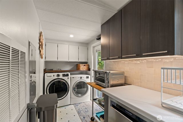 7719 223rd Street SW, Edmonds, WA 98026