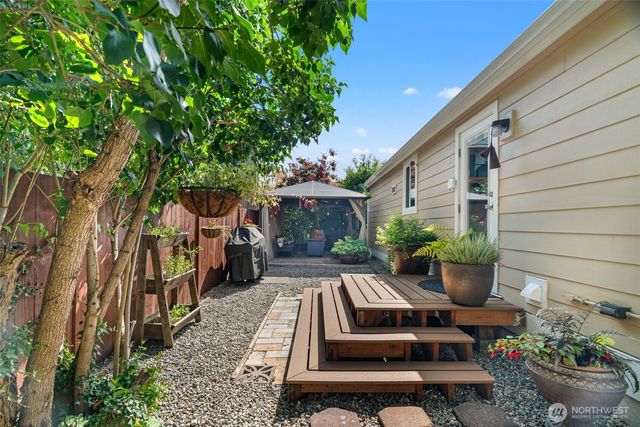 7719 223rd Street SW, Edmonds, WA 98026
