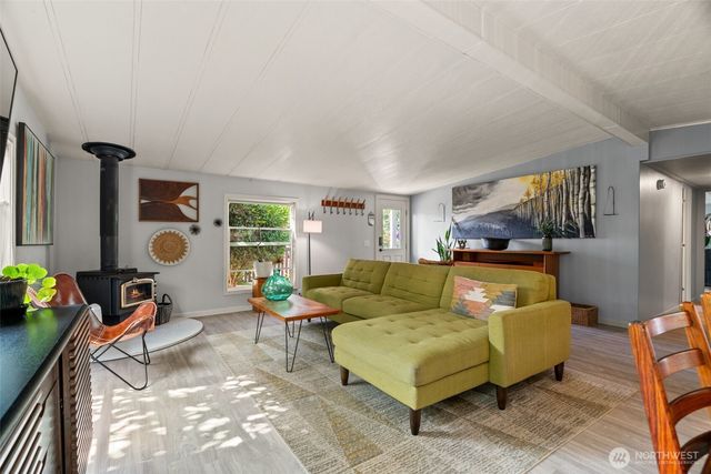 7719 223rd Street SW, Edmonds, WA 98026