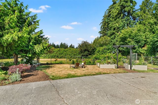 7719 223rd Street SW, Edmonds, WA 98026
