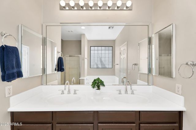 5369 S SCOTT Place, Chandler, AZ 85249