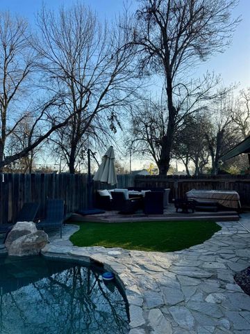 4800 W Crowley Court, Visalia, CA 93291