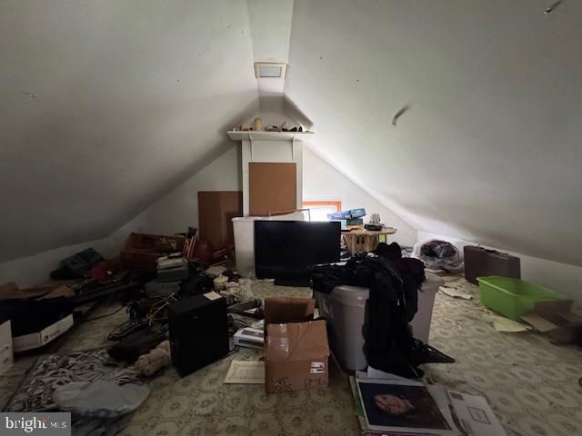 9440 HOLLOW RD, Middletown, MD 21769