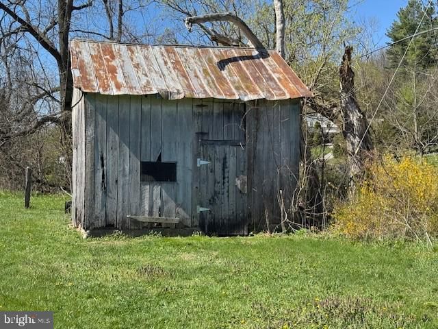 9440 HOLLOW RD, Middletown, MD 21769