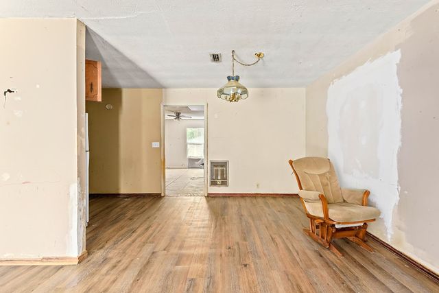 1210 Bruce St, Dothan, AL 36301