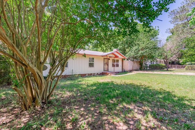 1210 Bruce St, Dothan, AL 36301