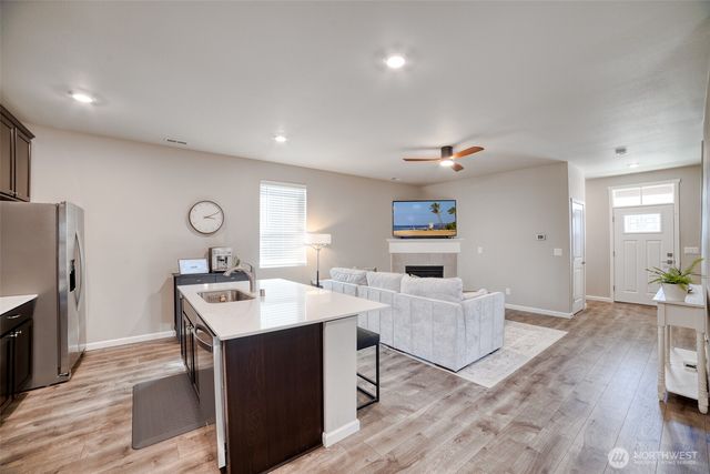 615 Mount Peak Street N, Enumclaw, WA 98022
