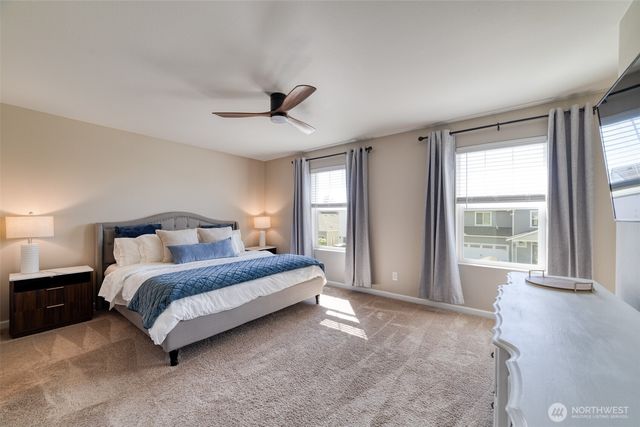 615 Mount Peak Street N, Enumclaw, WA 98022