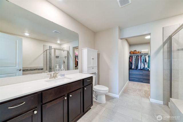 615 Mount Peak Street N, Enumclaw, WA 98022