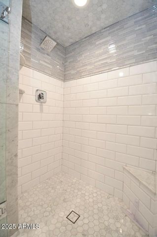 816 E SELDON Lane, Phoenix, AZ 85020