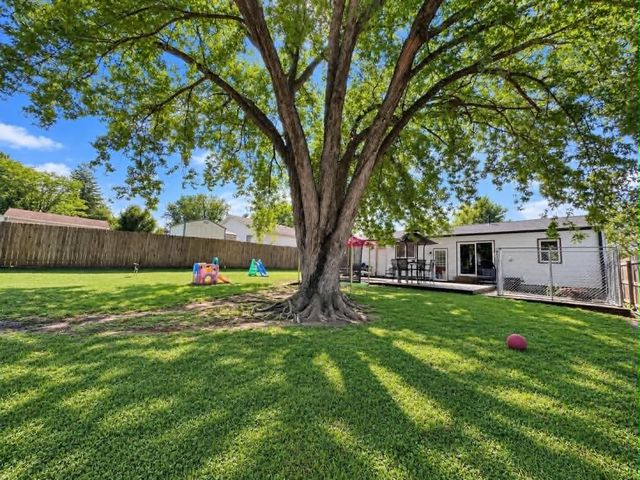 3841 E 39th Court, Des Moines, IA 50317