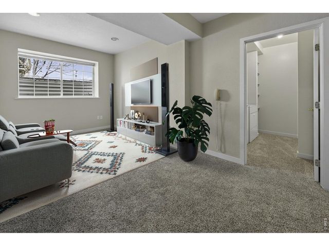 692 Beauprez Ave, Lafayette, CO 80026