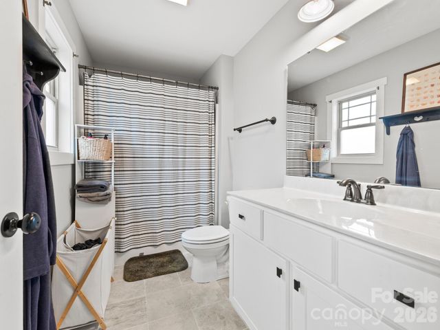 108 Split Rail Drive Extension, Asheville, NC 28806