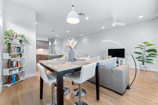 4618 Nichols Street A, Houston, TX 77020