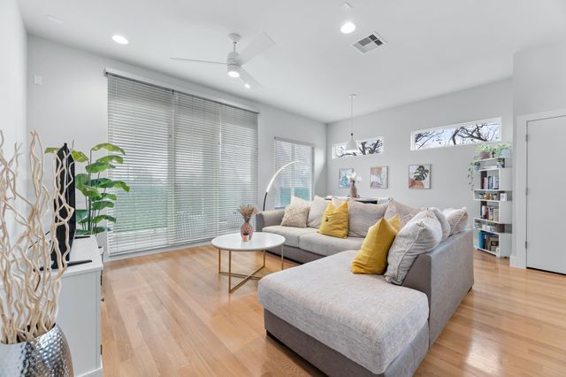 4618 Nichols Street A, Houston, TX 77020