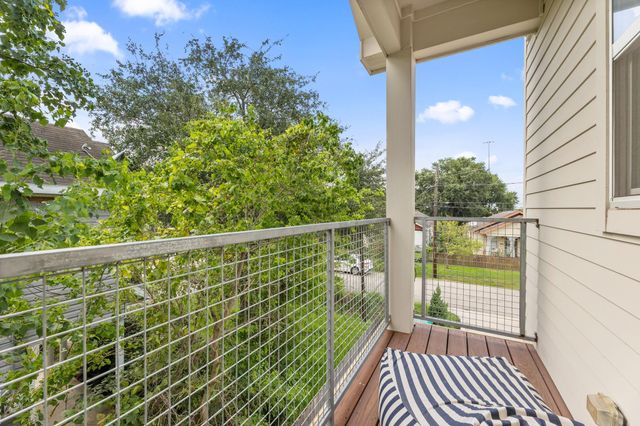 4618 Nichols Street A, Houston, TX 77020