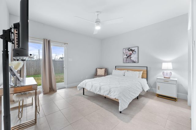 4618 Nichols Street A, Houston, TX 77020