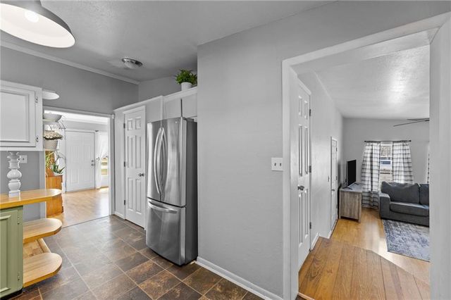 503 1st Street, Lansing, KS 66043