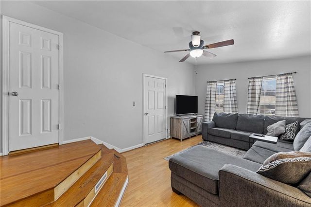 503 1st Street, Lansing, KS 66043