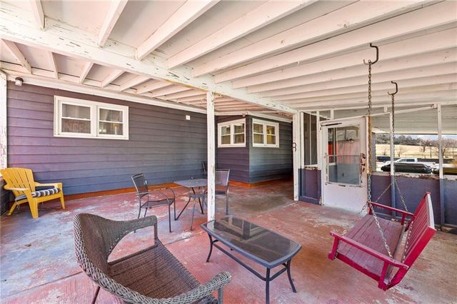 503 1st Street, Lansing, KS 66043