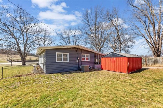 503 1st Street, Lansing, KS 66043