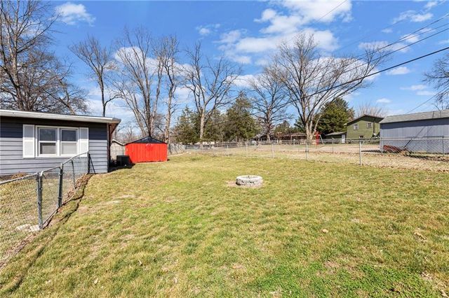 503 1st Street, Lansing, KS 66043