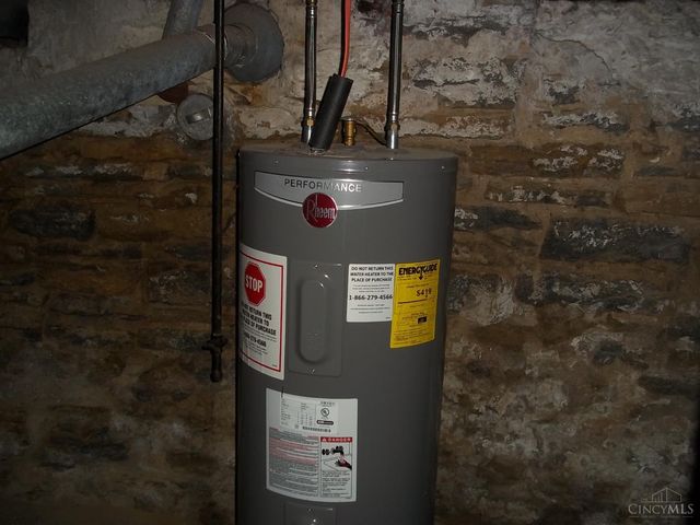 1839 Hewitt Avenue, Cincinnati, OH 45207