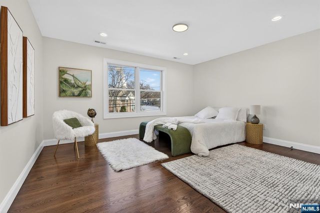 6-10 River Road, Fair Lawn, NJ 07410