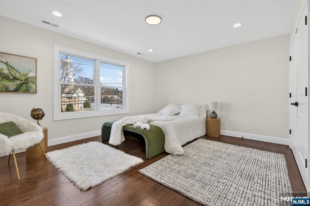 6-10 River Road, Fair Lawn, NJ 07410