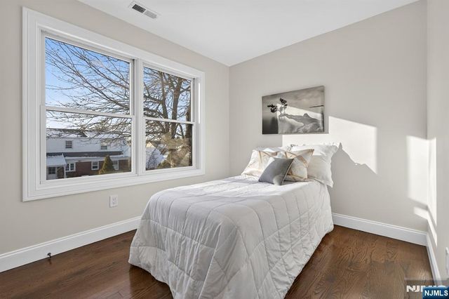 6-10 River Road, Fair Lawn, NJ 07410