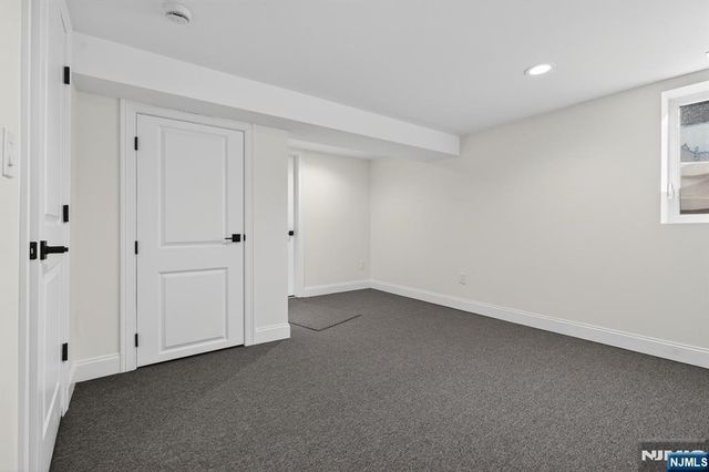 6-10 River Road, Fair Lawn, NJ 07410