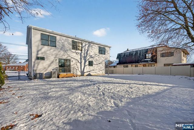 6-10 River Road, Fair Lawn, NJ 07410