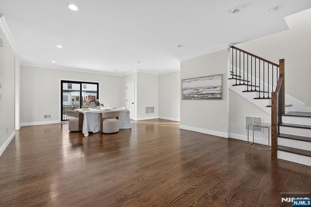 6-10 River Road, Fair Lawn, NJ 07410