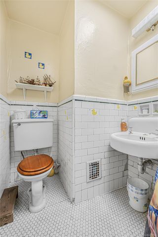 9307 76th Street, Woodhaven, NY 11421