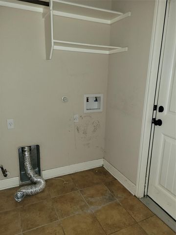 201 Caraway DR, Kyle, TX 78640