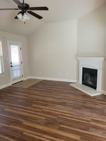 201 Caraway DR, Kyle, TX 78640