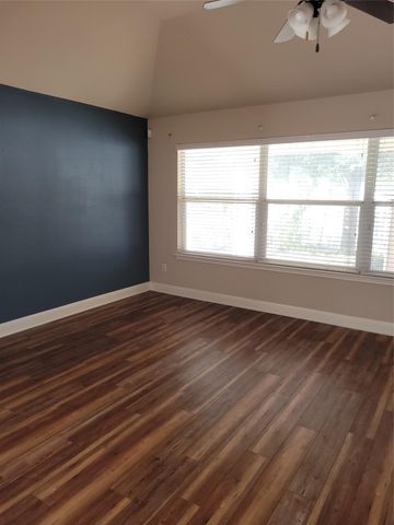 201 Caraway DR, Kyle, TX 78640