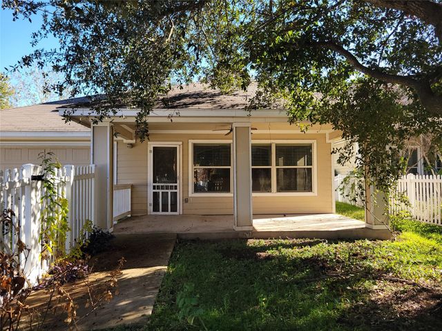 201 Caraway DR, Kyle, TX 78640