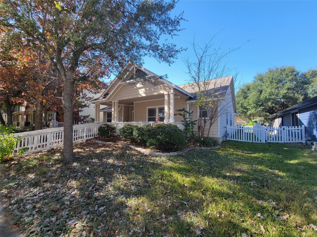 201 Caraway DR, Kyle, TX 78640