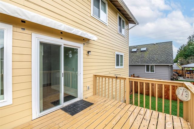 1211 SW 346th Street, Federal Way, WA 98023