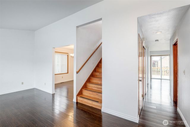 1211 SW 346th Street, Federal Way, WA 98023