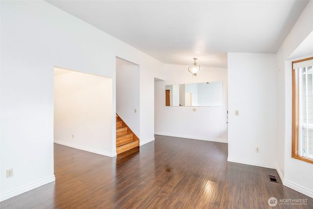 1211 SW 346th Street, Federal Way, WA 98023