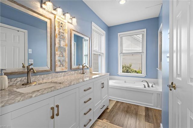 1003 High Dunes Quay Apt 206, Hampton, VA 23664