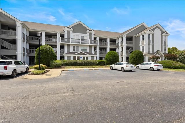 1003 High Dunes Quay Apt 206, Hampton, VA 23664