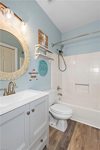 1003 High Dunes Quay Apt 206, Hampton, VA 23664