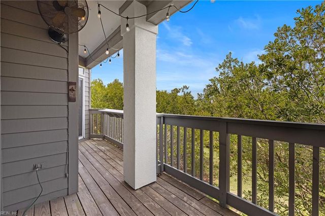1003 High Dunes Quay Apt 206, Hampton, VA 23664